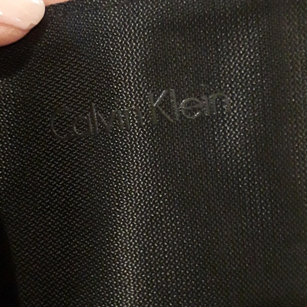 NWOT Calvin Klein Tote/Wristlet Set - Picture 2 of 8
